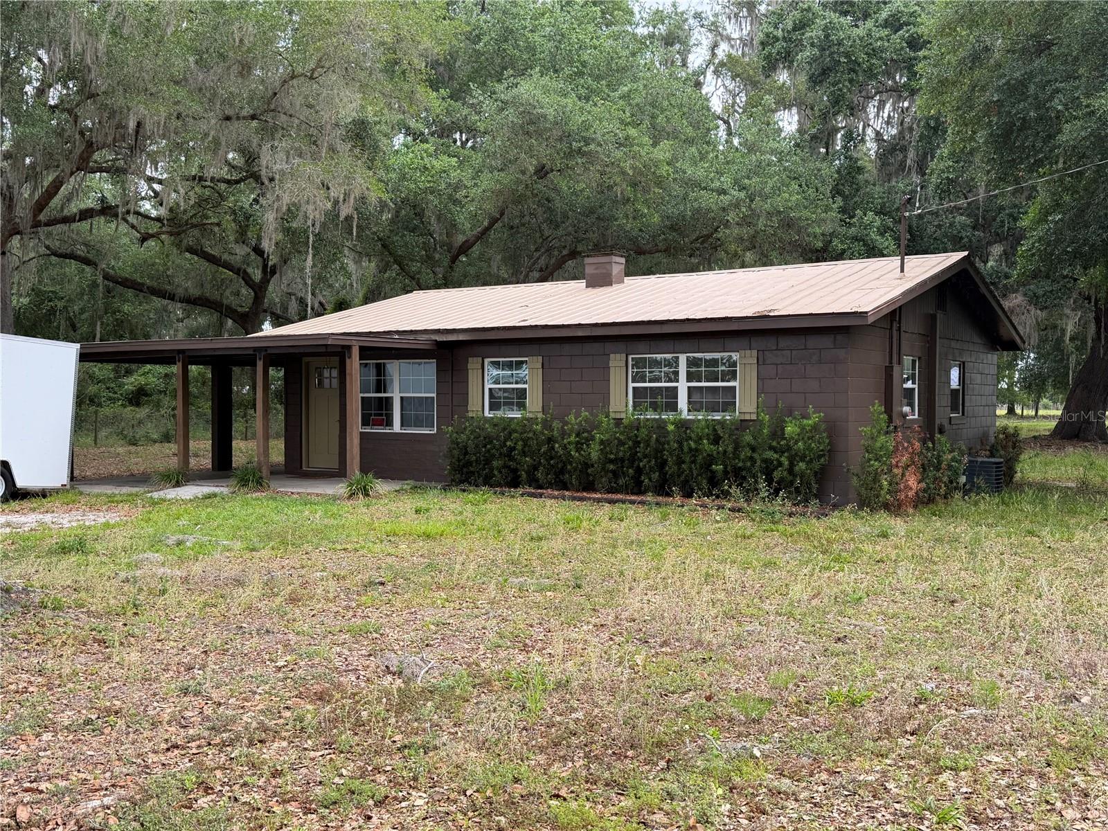 Gorgeous 5 acres close to the Villages additional home can be built on the property and the barn or garages also
Zoned agricultural bring your horse cattle
Additional two 5 acre parcels are available next to it

Dimensions of the property is 340 x663