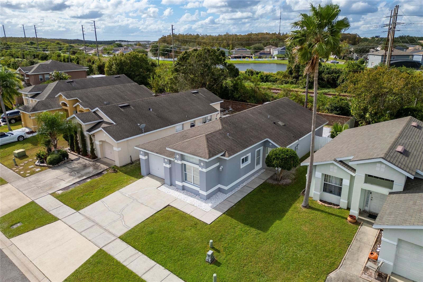 GREENPOINTE - Residential