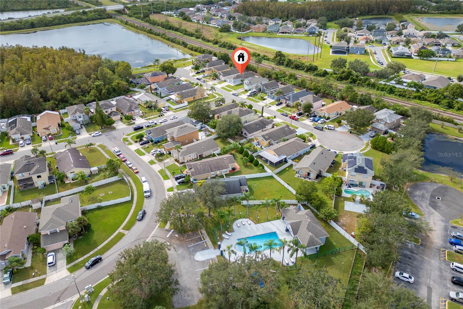 GREENPOINTE - Residential