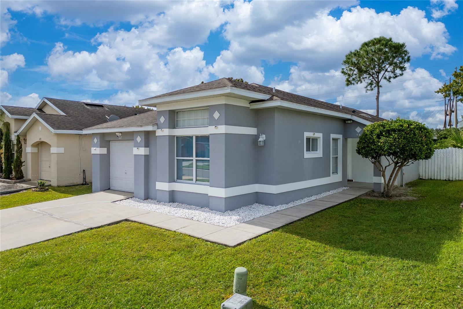 GREENPOINTE - Residential