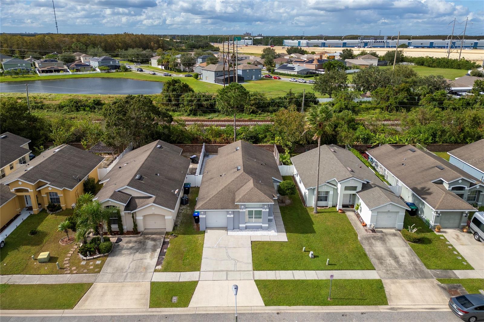 GREENPOINTE - Residential