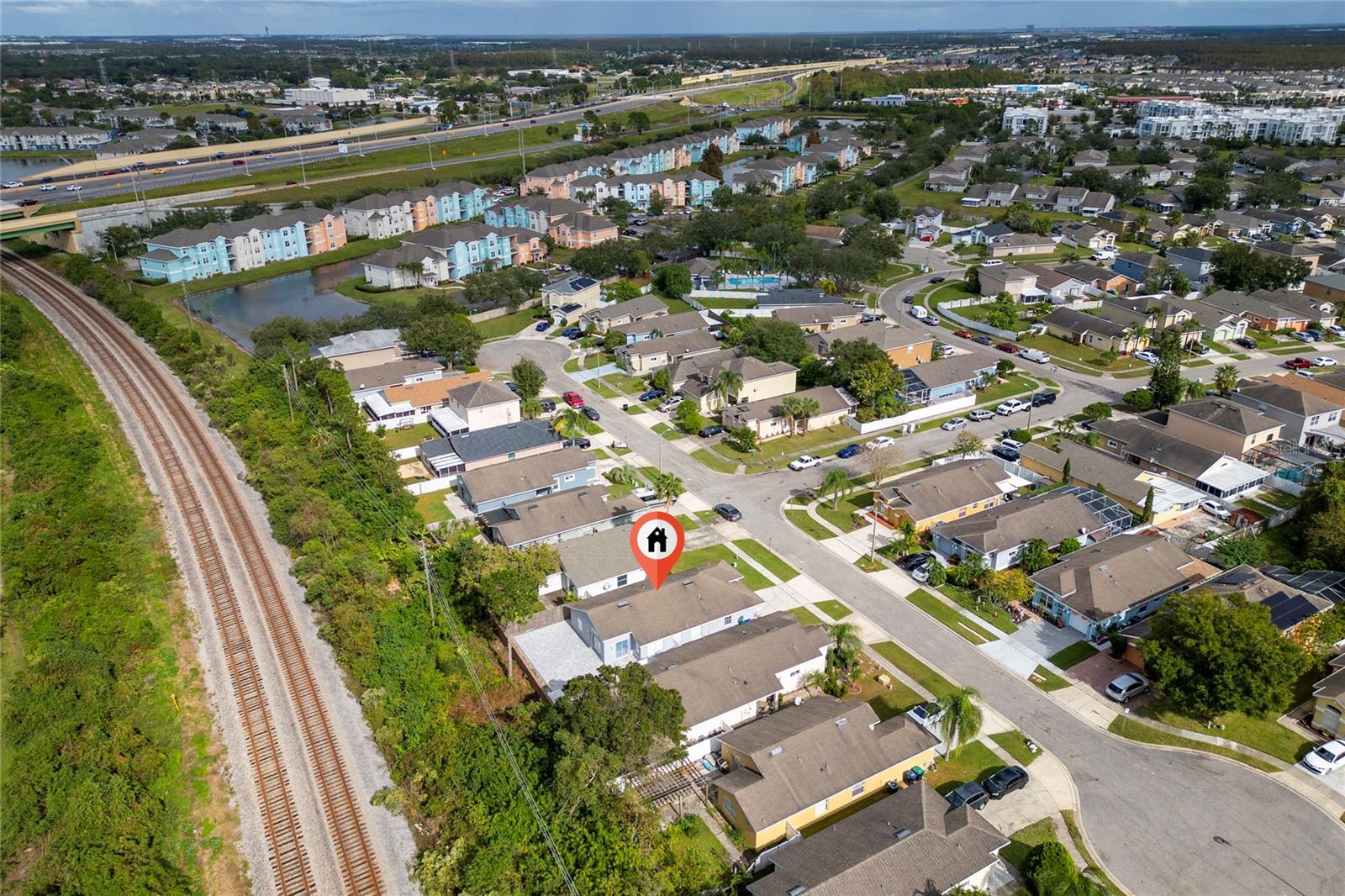 GREENPOINTE - Residential