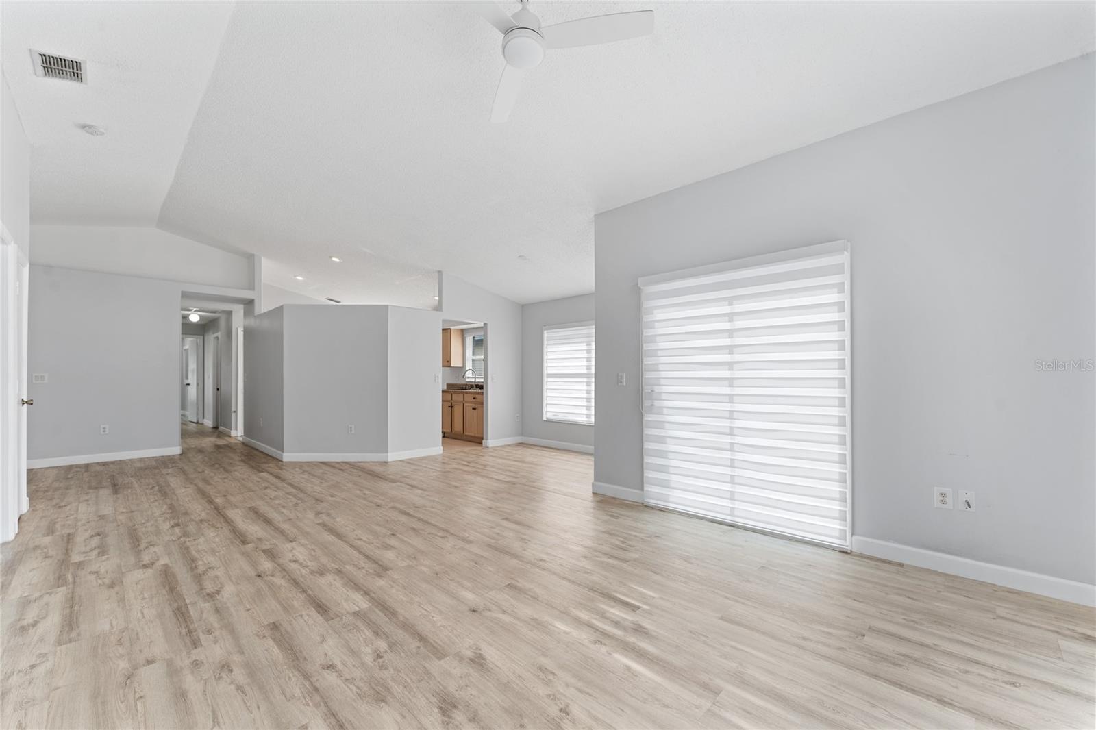 GREENPOINTE - Residential
