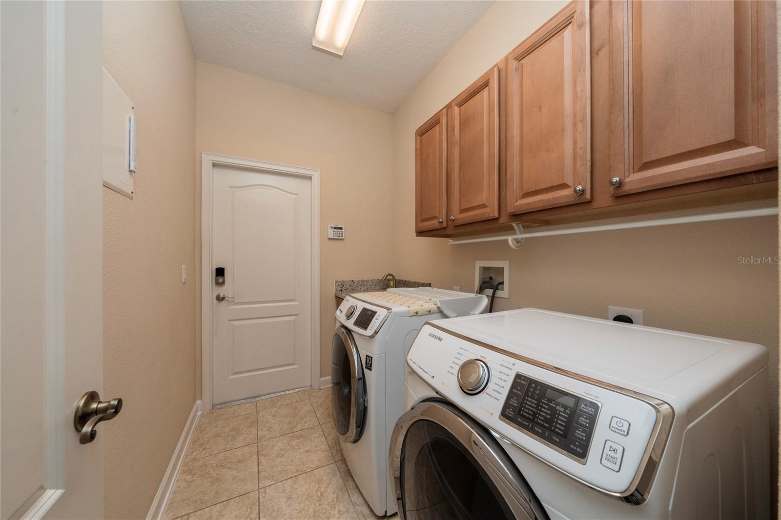 BUCKINGHAM ESTATES PH 2 - Residential