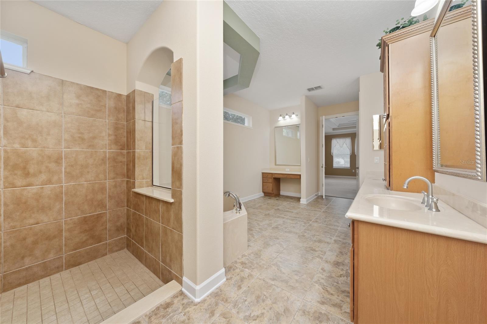 BUCKINGHAM ESTATES PH 2 - Residential