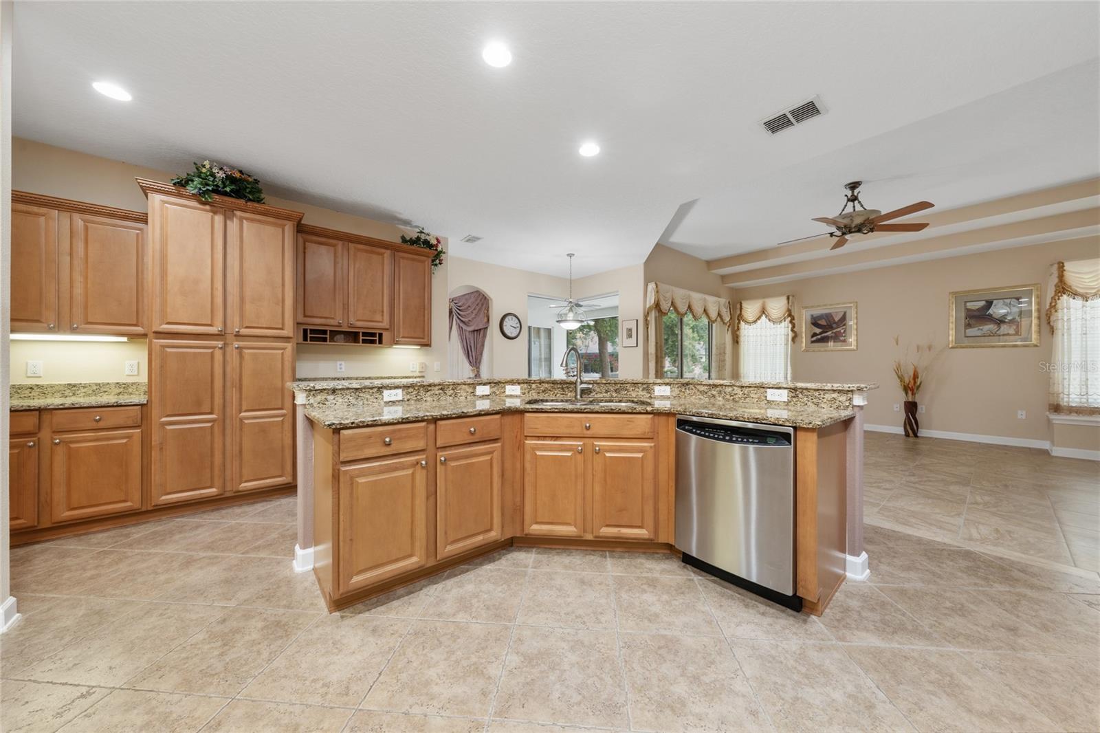 BUCKINGHAM ESTATES PH 2 - Residential