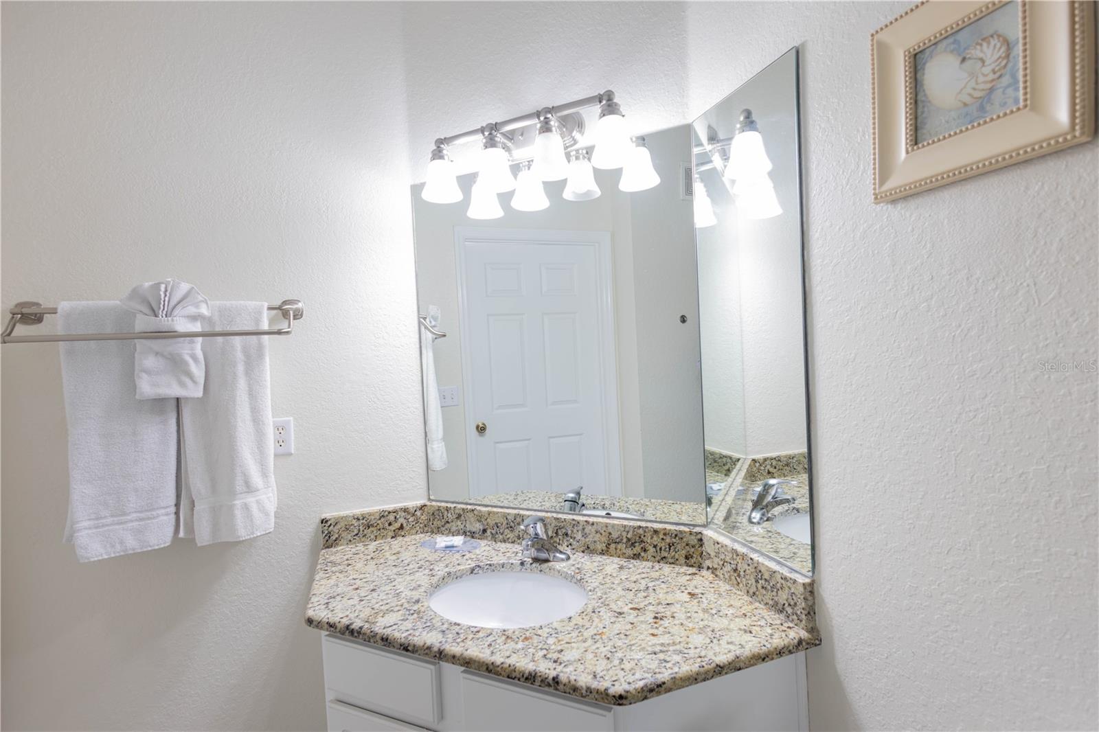 VENTURA AT WINDSOR HILLS CONDO PH 1 - Residential