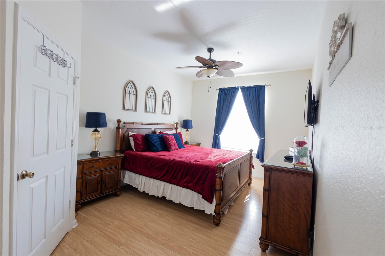 VENTURA AT WINDSOR HILLS CONDO PH 1 - Residential