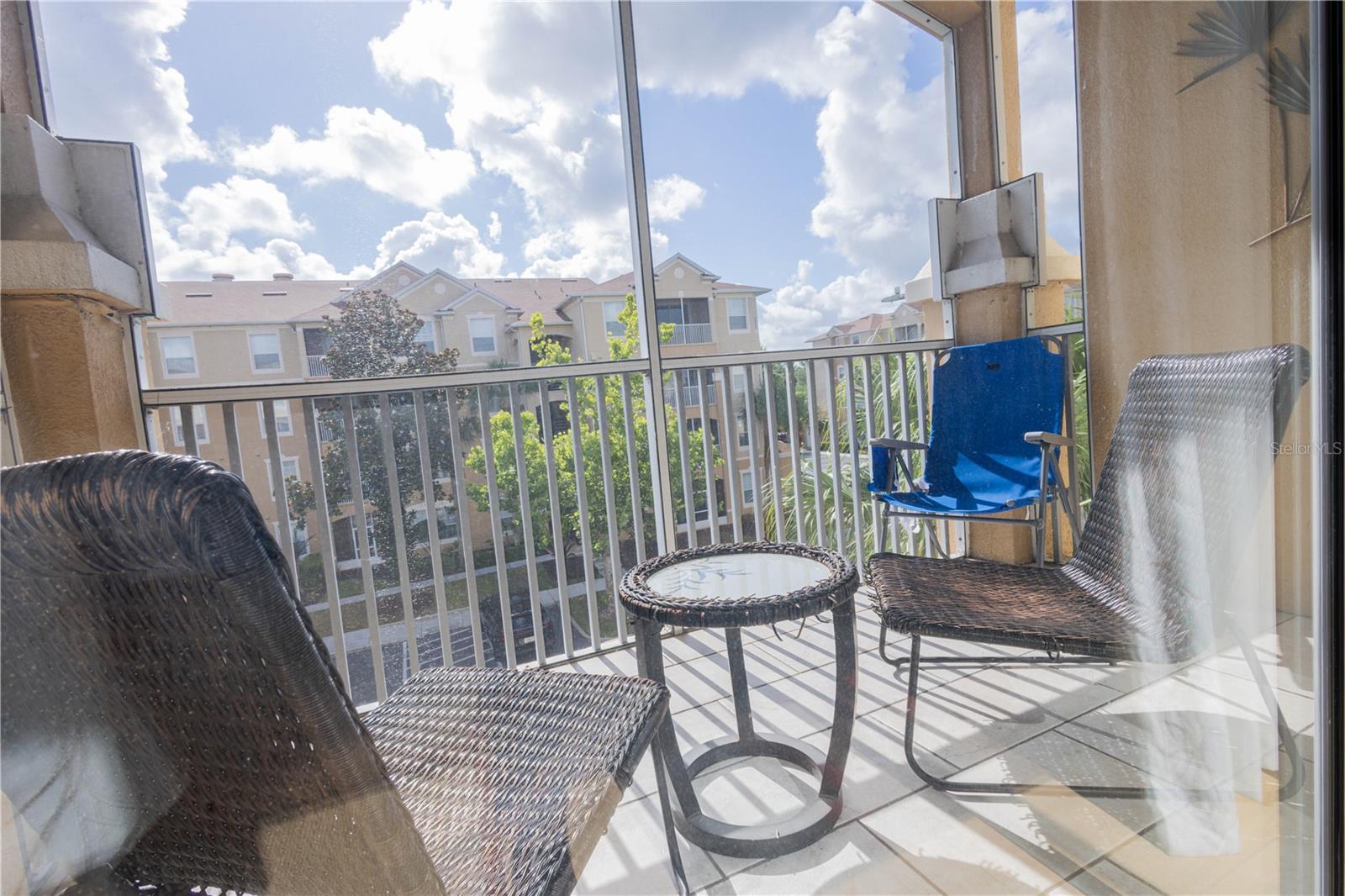 VENTURA AT WINDSOR HILLS CONDO PH 1 - Residential