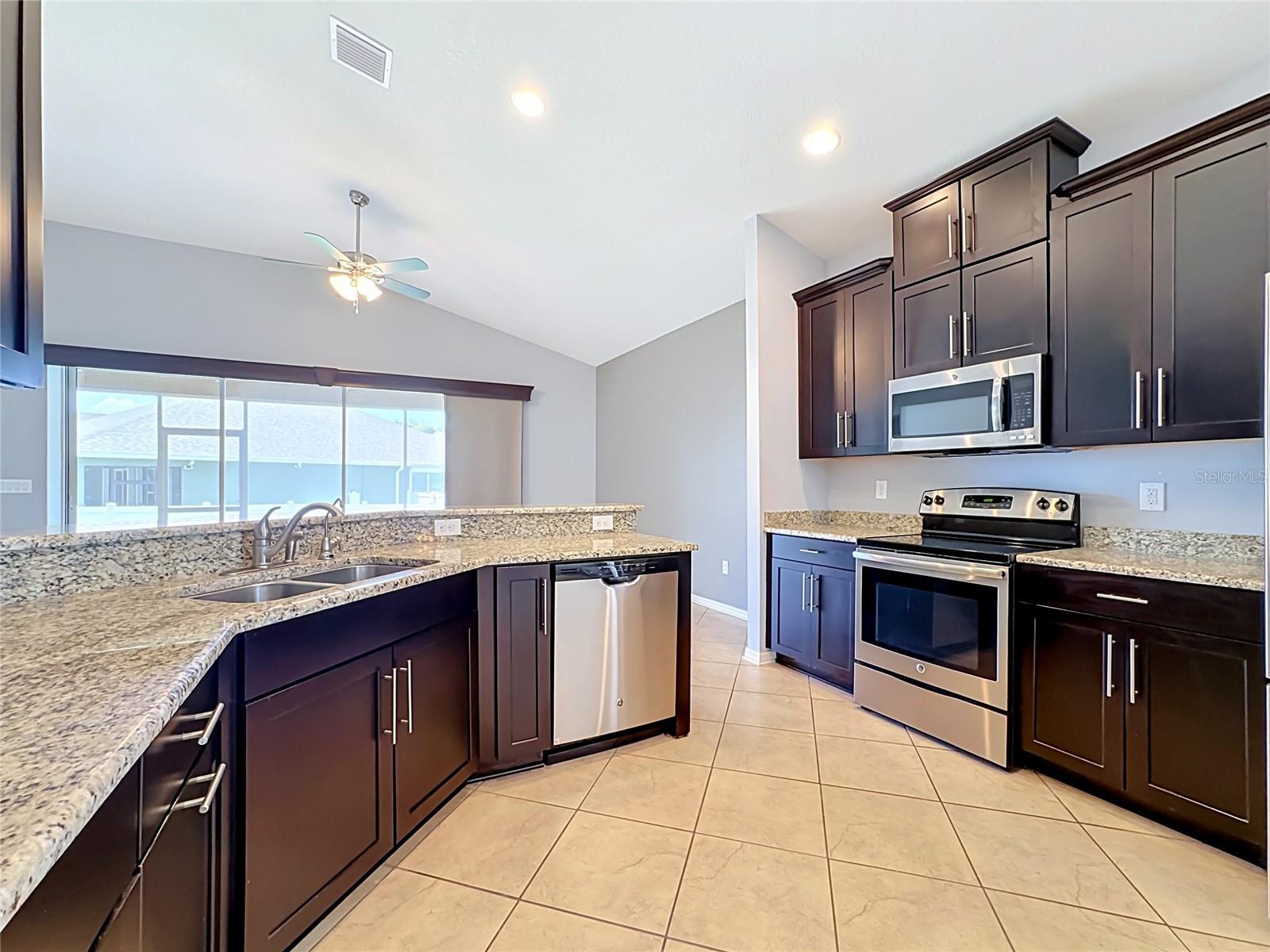 AVELAR CREEK NORTH - Residential