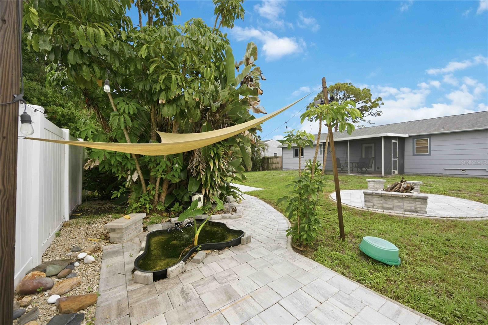 LAKE SARASOTA - Residential