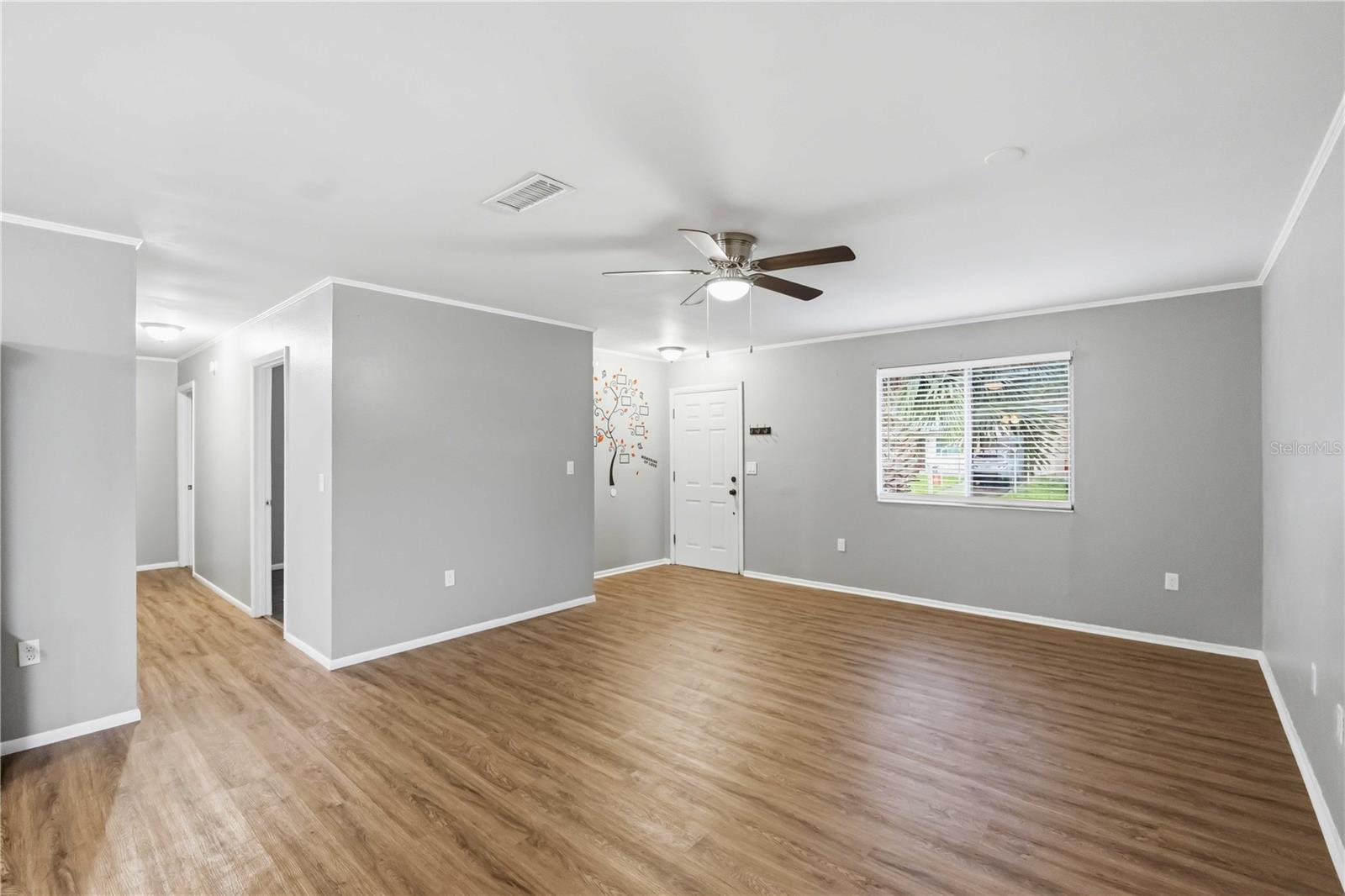 LAKE SARASOTA - Residential
