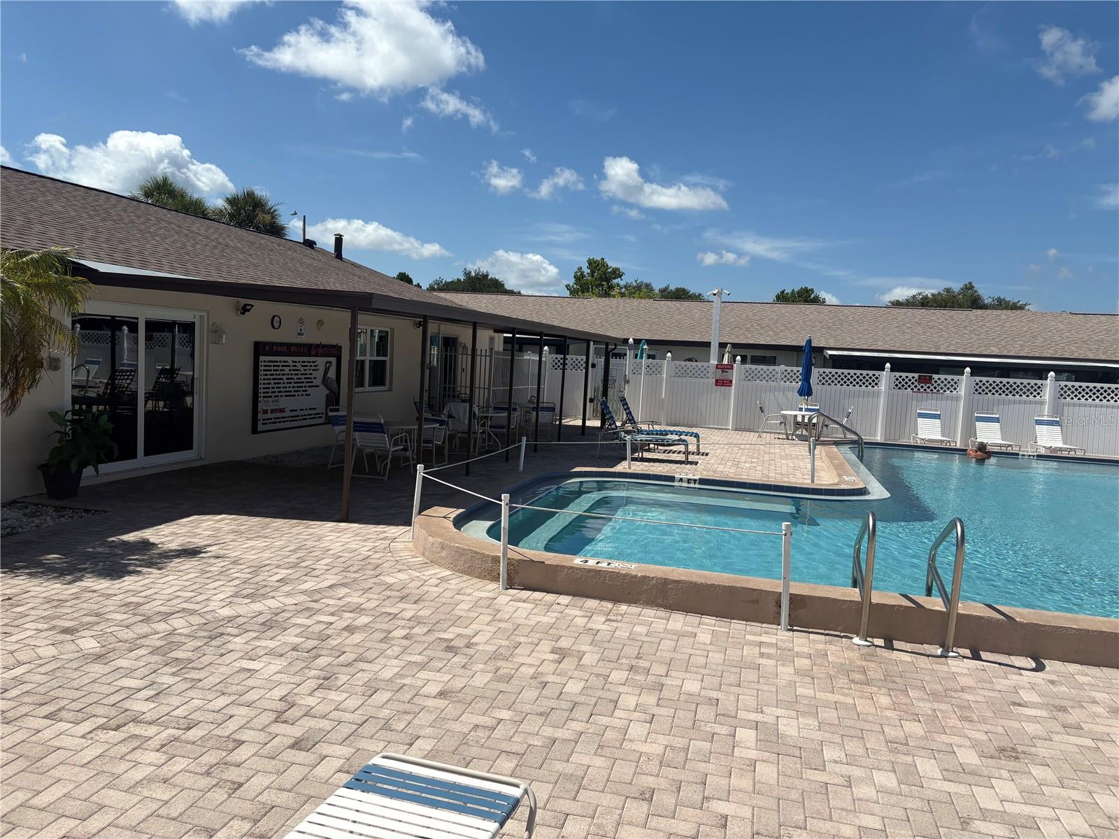 HILL CREST VILLAS - Residential