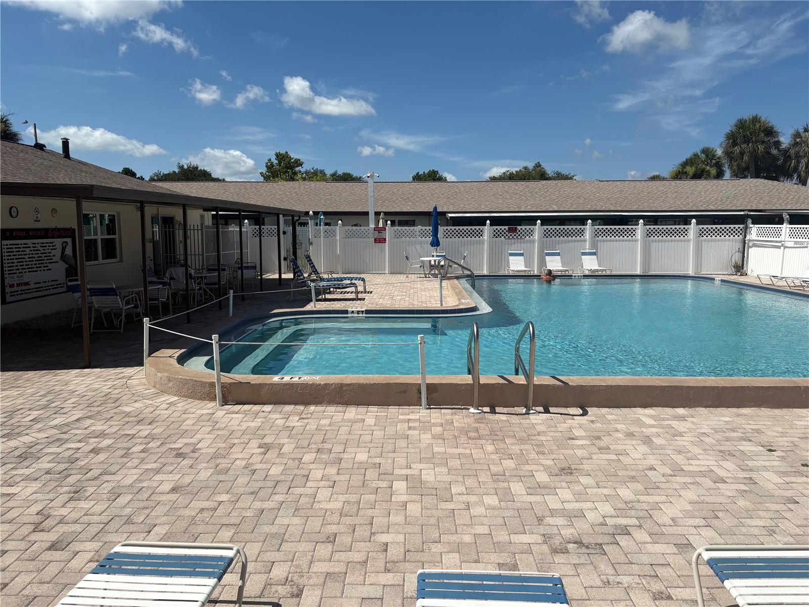 HILL CREST VILLAS - Residential