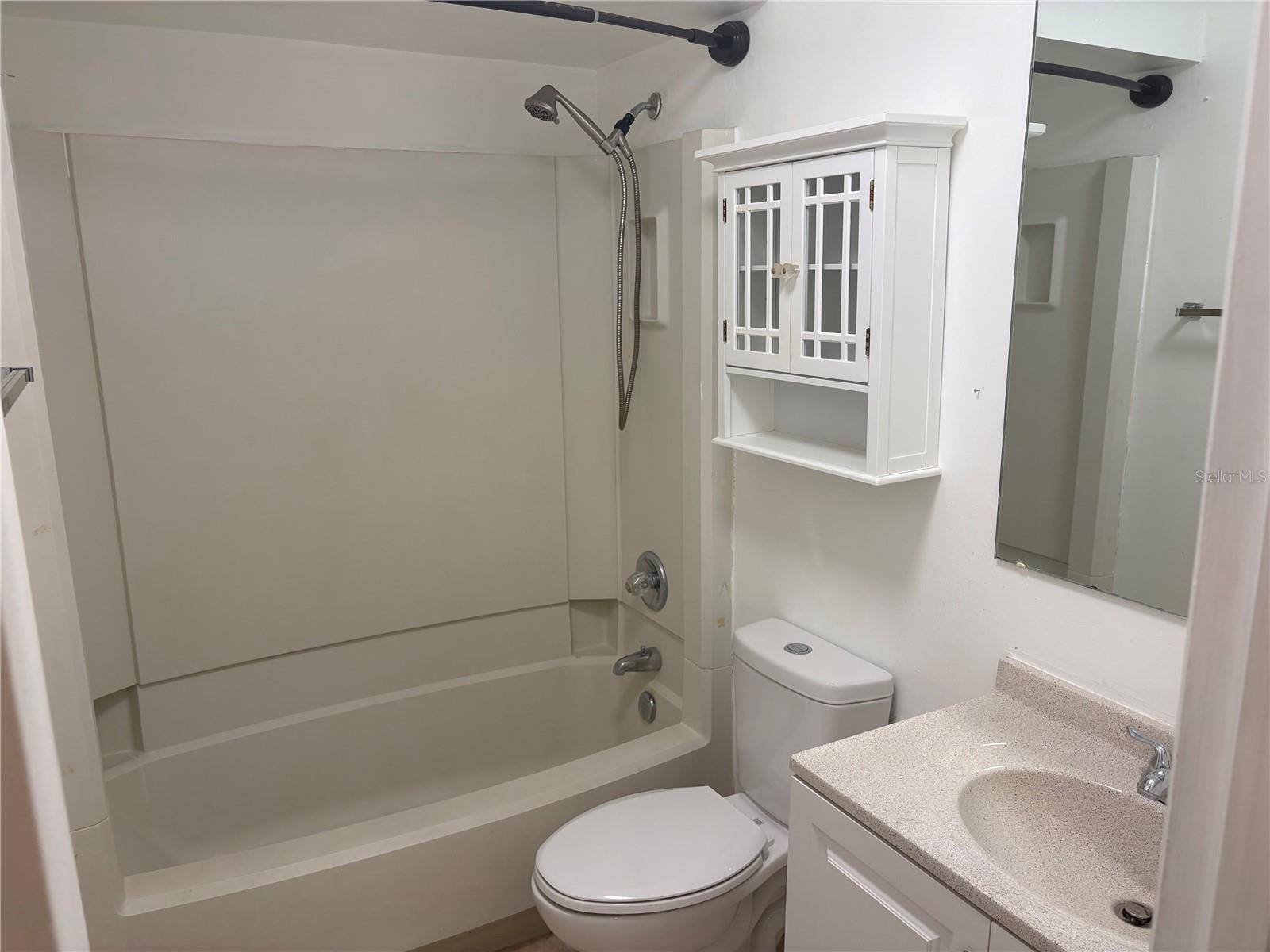 HILL CREST VILLAS - Residential