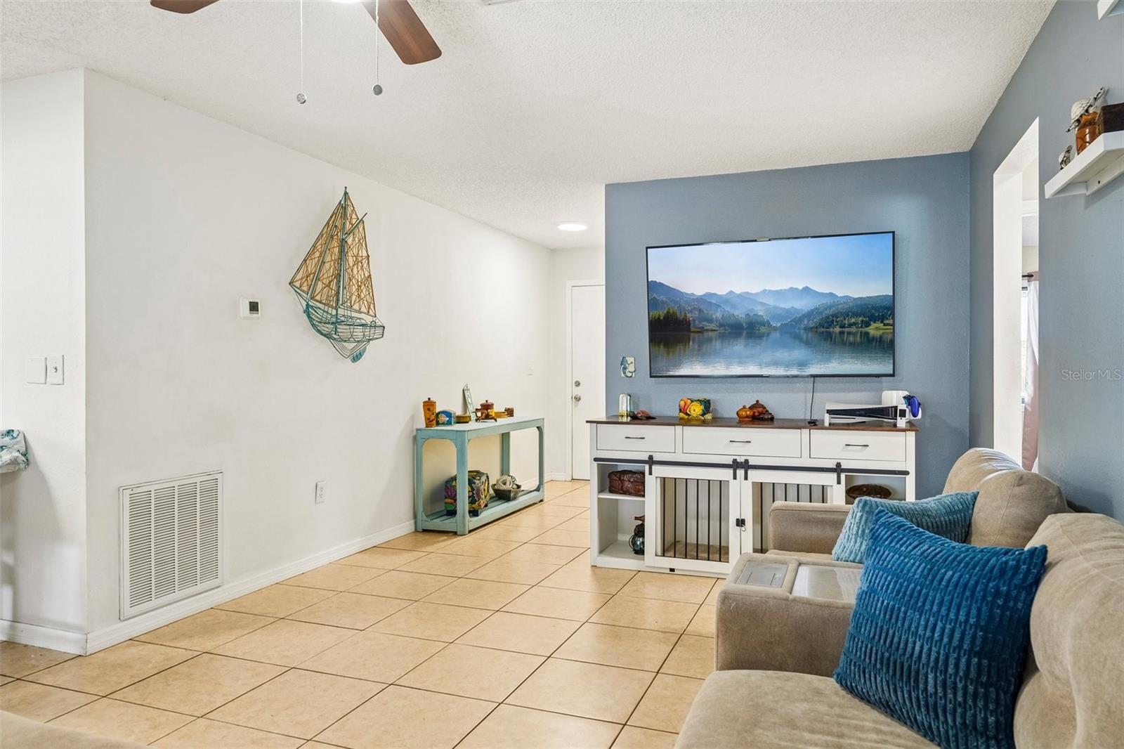 RAVENSWOOD VILLAGE - Residential