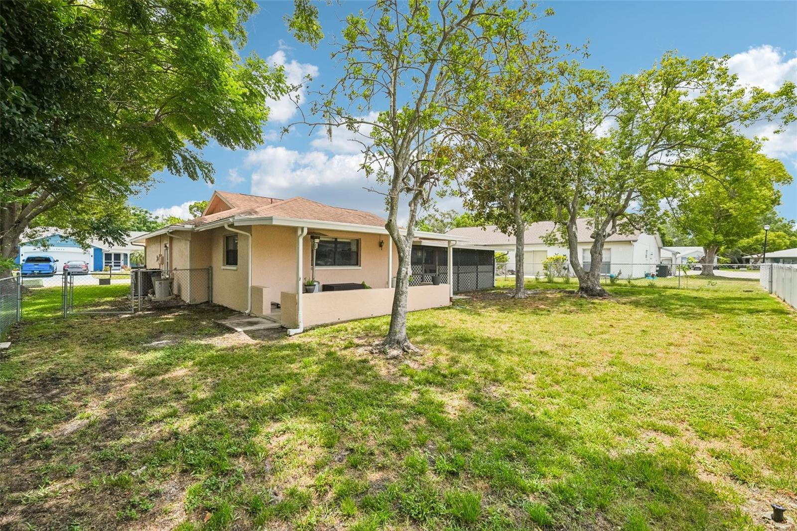 RAVENSWOOD VILLAGE - Residential