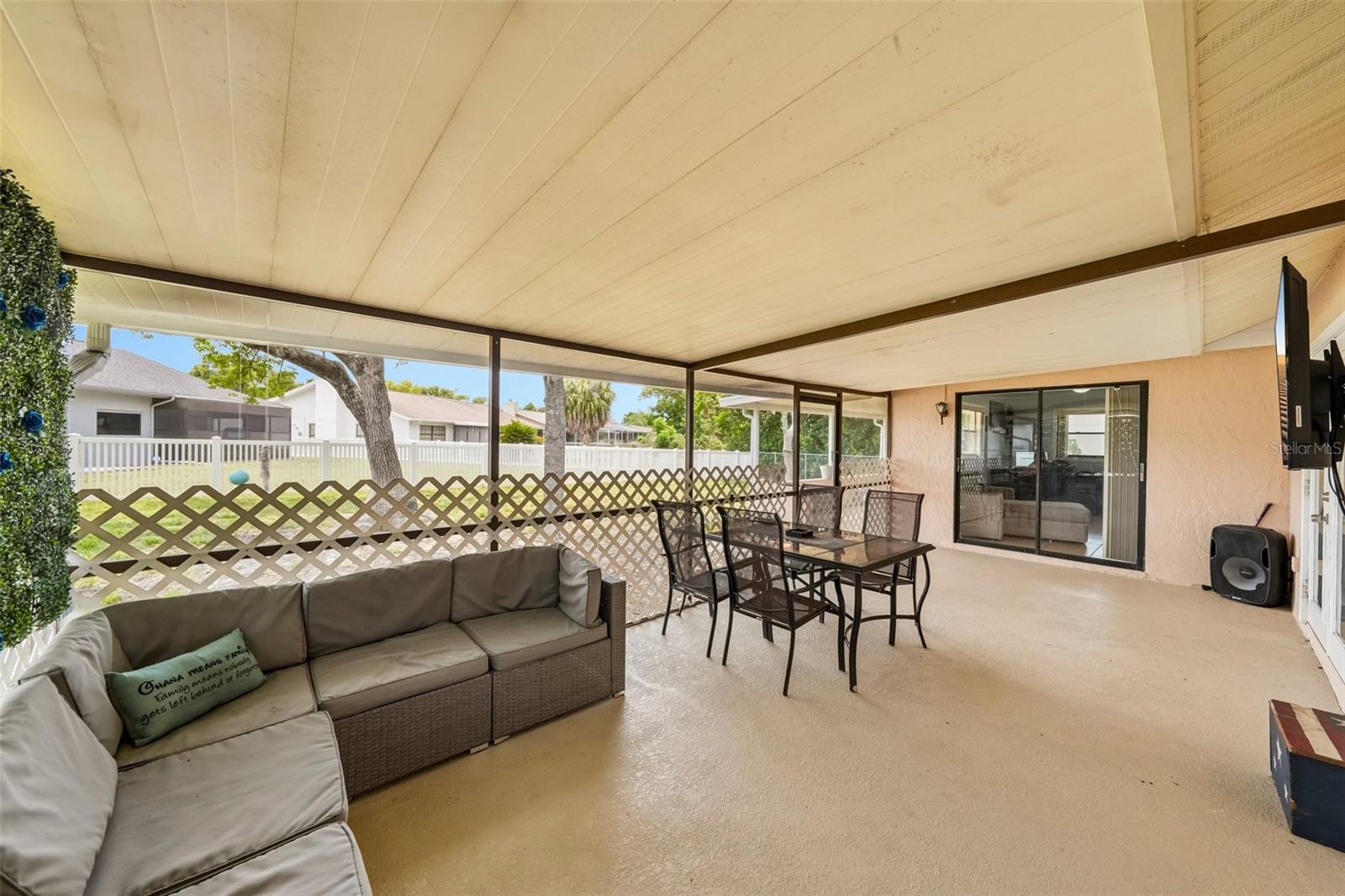 RAVENSWOOD VILLAGE - Residential