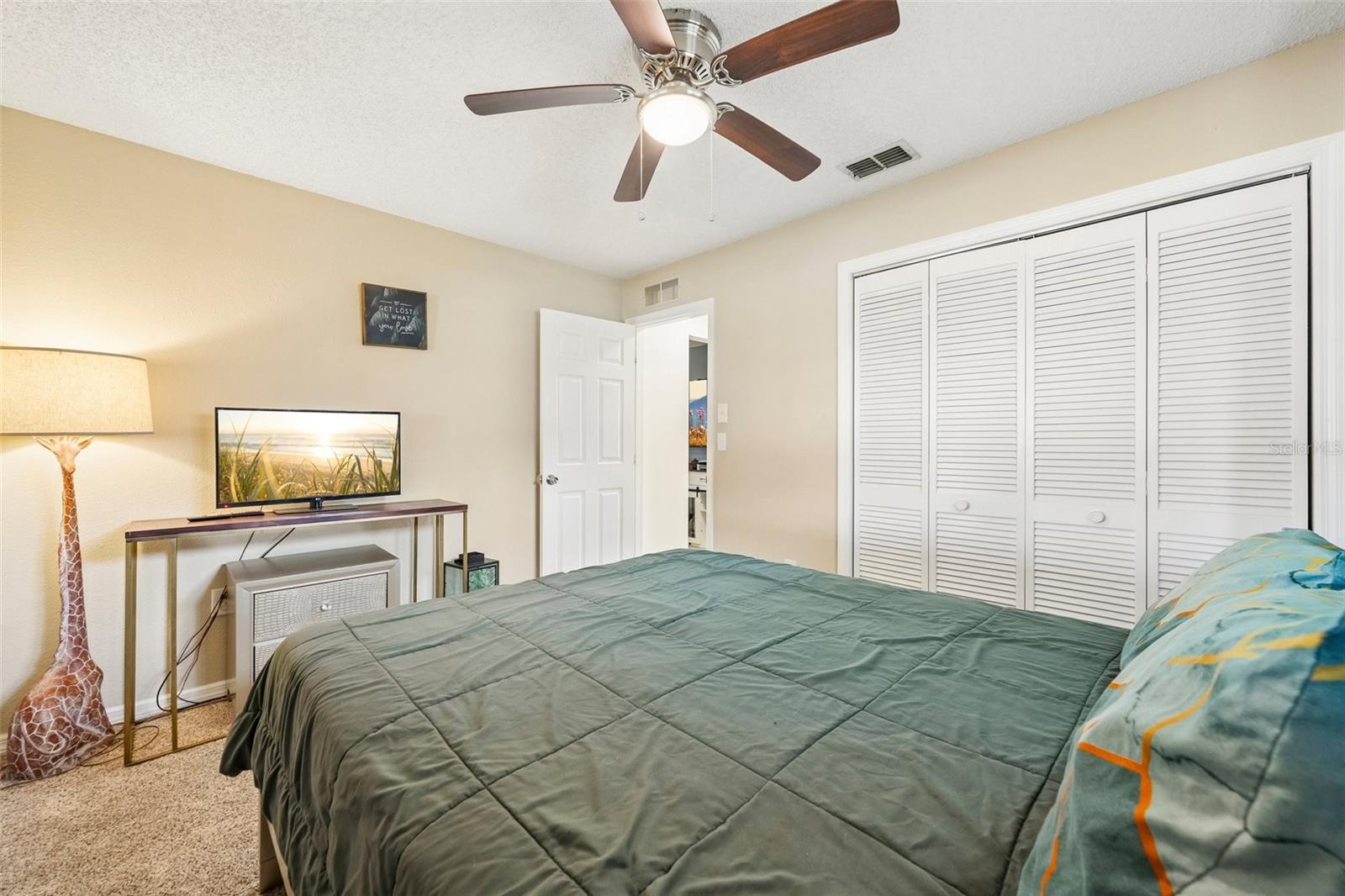 RAVENSWOOD VILLAGE - Residential