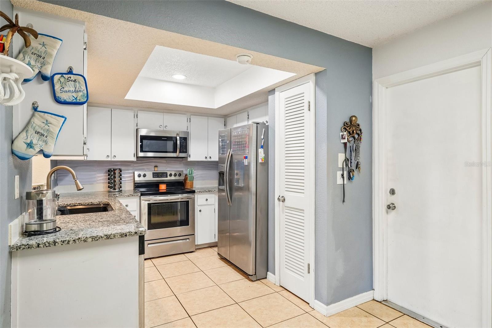 RAVENSWOOD VILLAGE - Residential