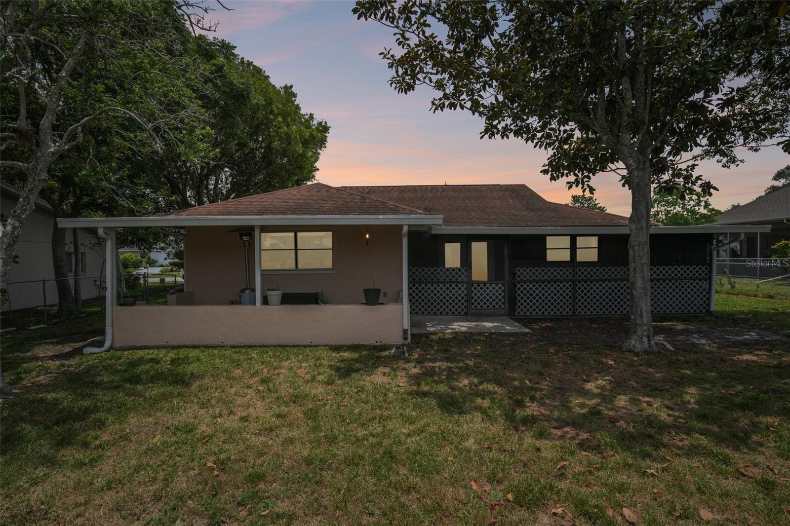 RAVENSWOOD VILLAGE - Residential