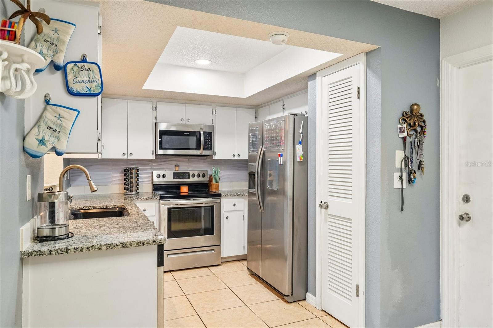 RAVENSWOOD VILLAGE - Residential