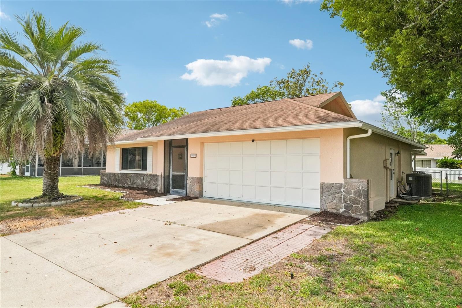 RAVENSWOOD VILLAGE - Residential