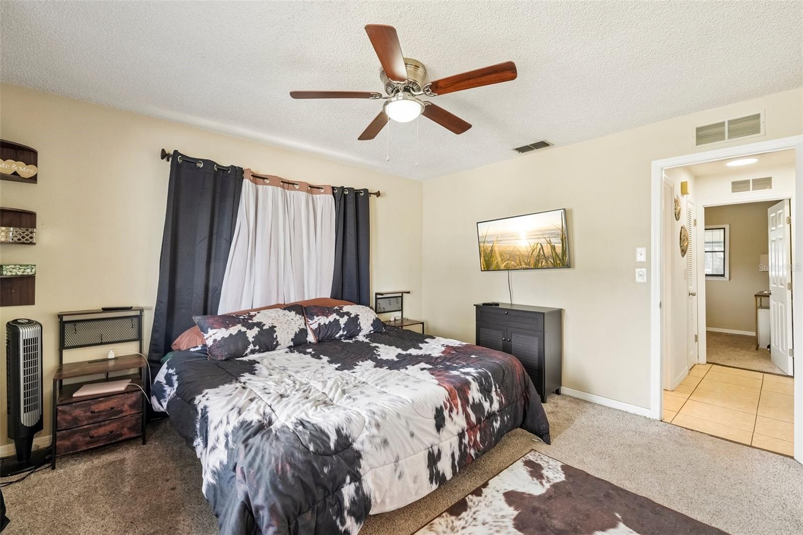 RAVENSWOOD VILLAGE - Residential