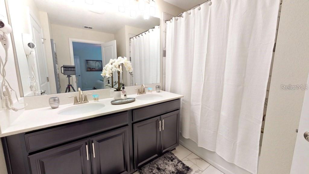 STOREY LAKE PH 3 - Residential Lease