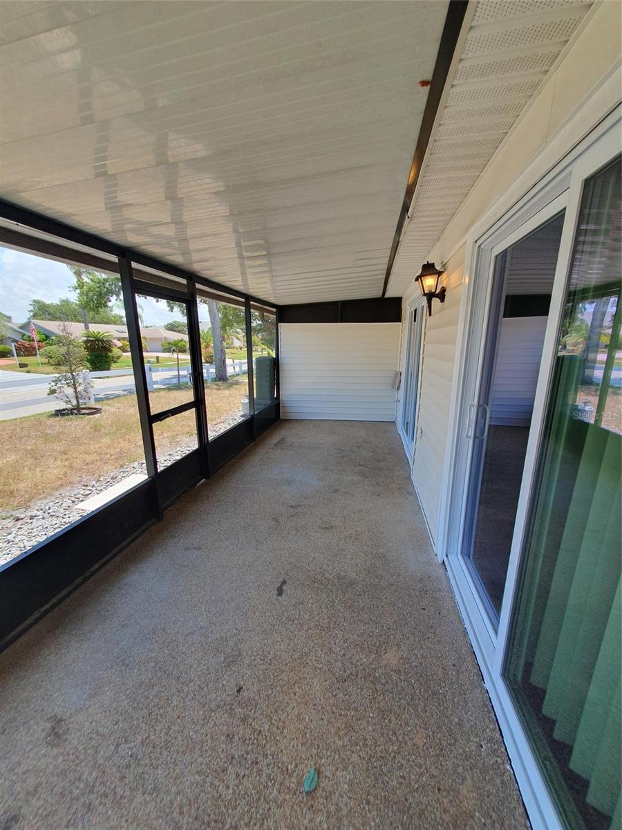 HIDDEN LAKE VILLAS - Residential Lease