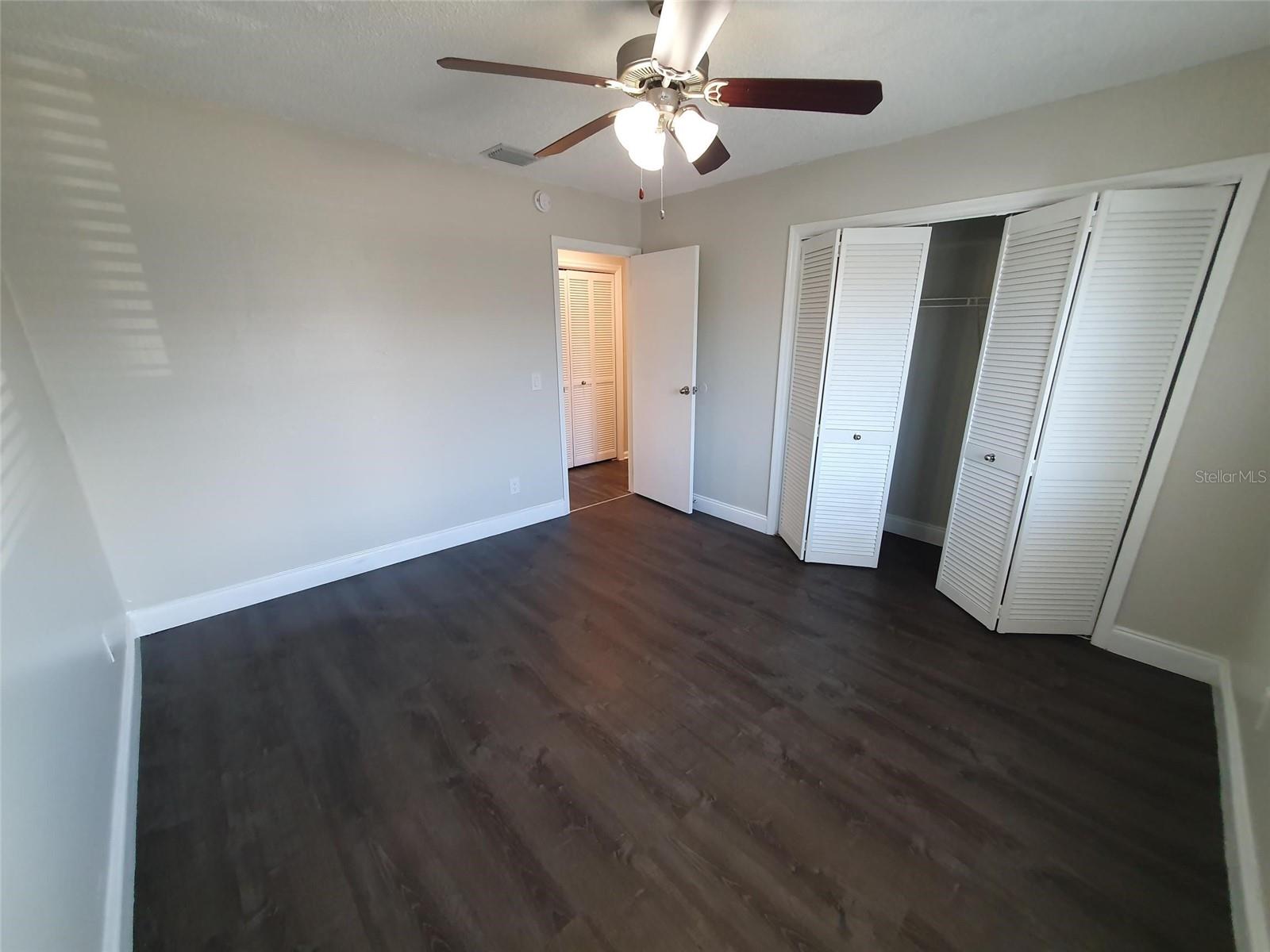 HIDDEN LAKE VILLAS - Residential Lease