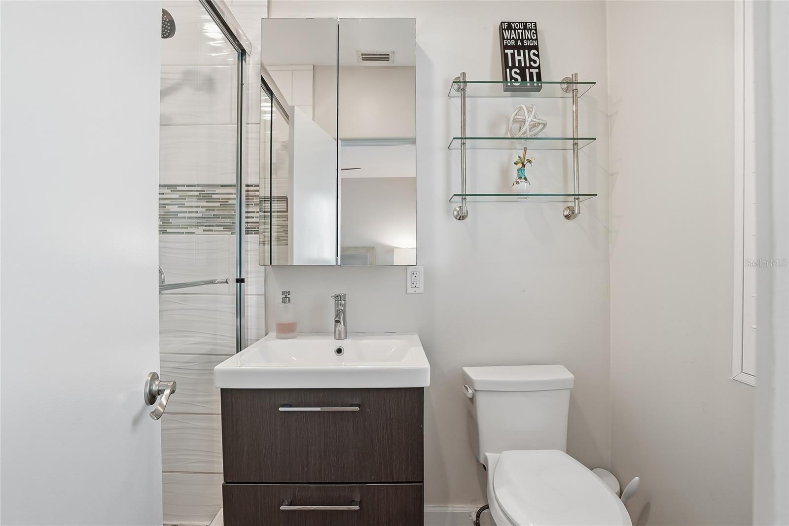 DUNBAR THE CONDO - Residential