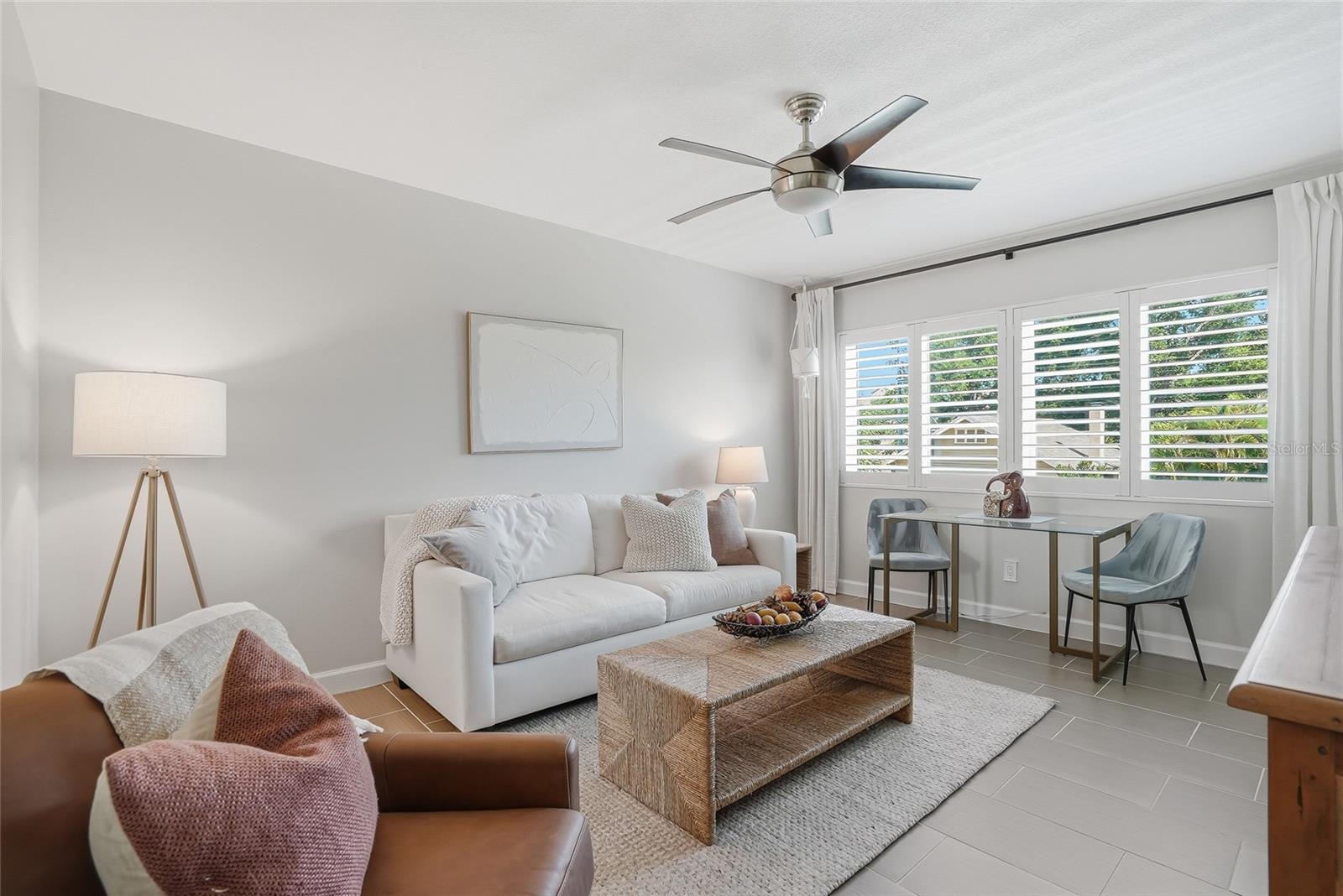 DUNBAR THE CONDO - Residential