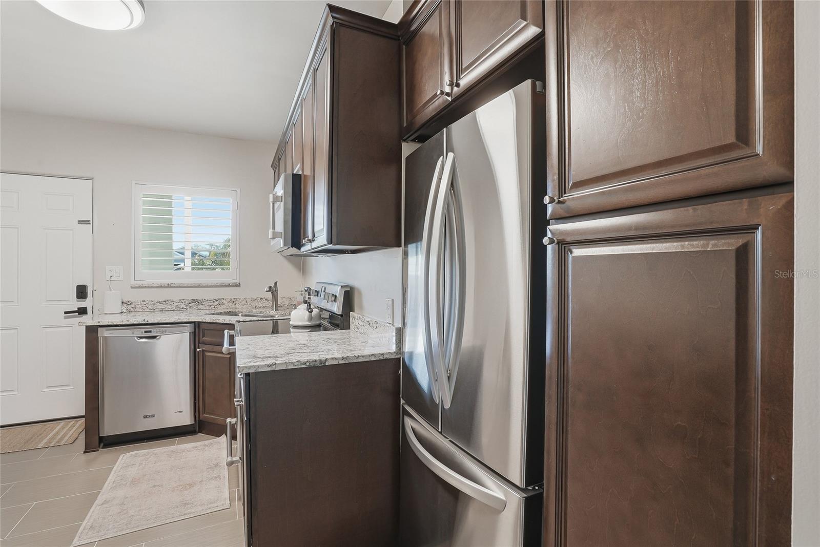 DUNBAR THE CONDO - Residential