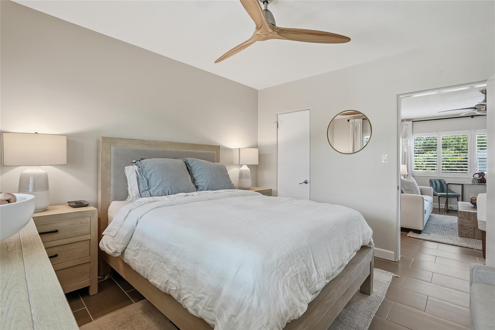 DUNBAR THE CONDO - Residential