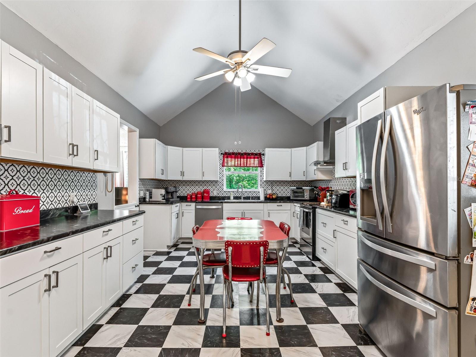 FRUITLAND PARK - Residential