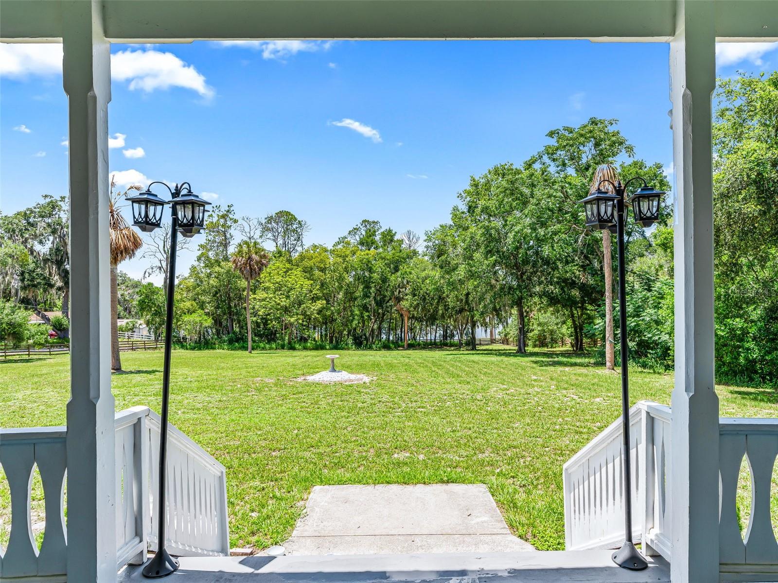 FRUITLAND PARK - Residential