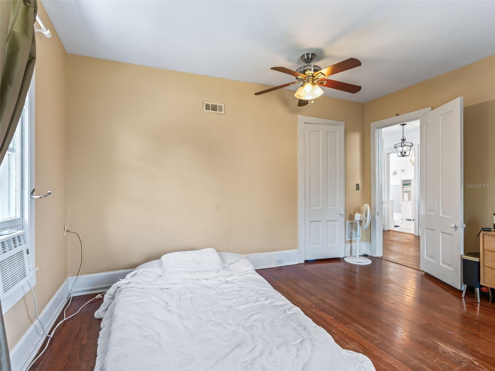 FRUITLAND PARK - Residential