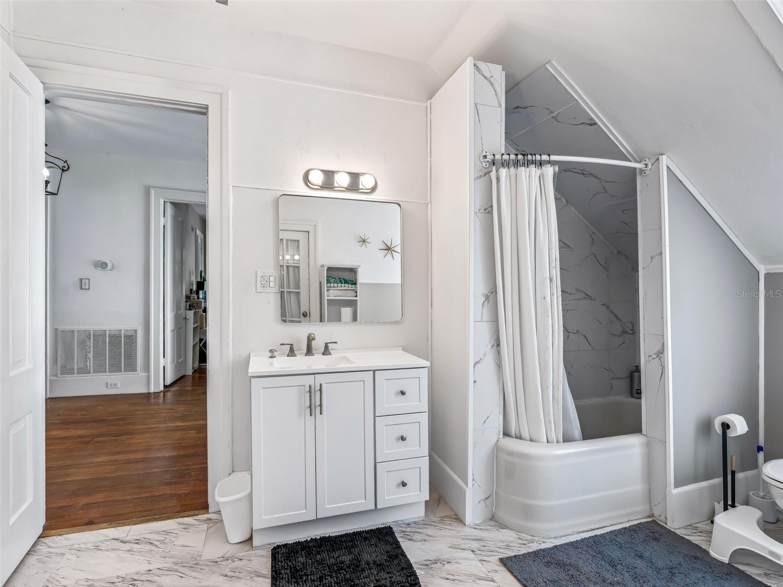FRUITLAND PARK - Residential