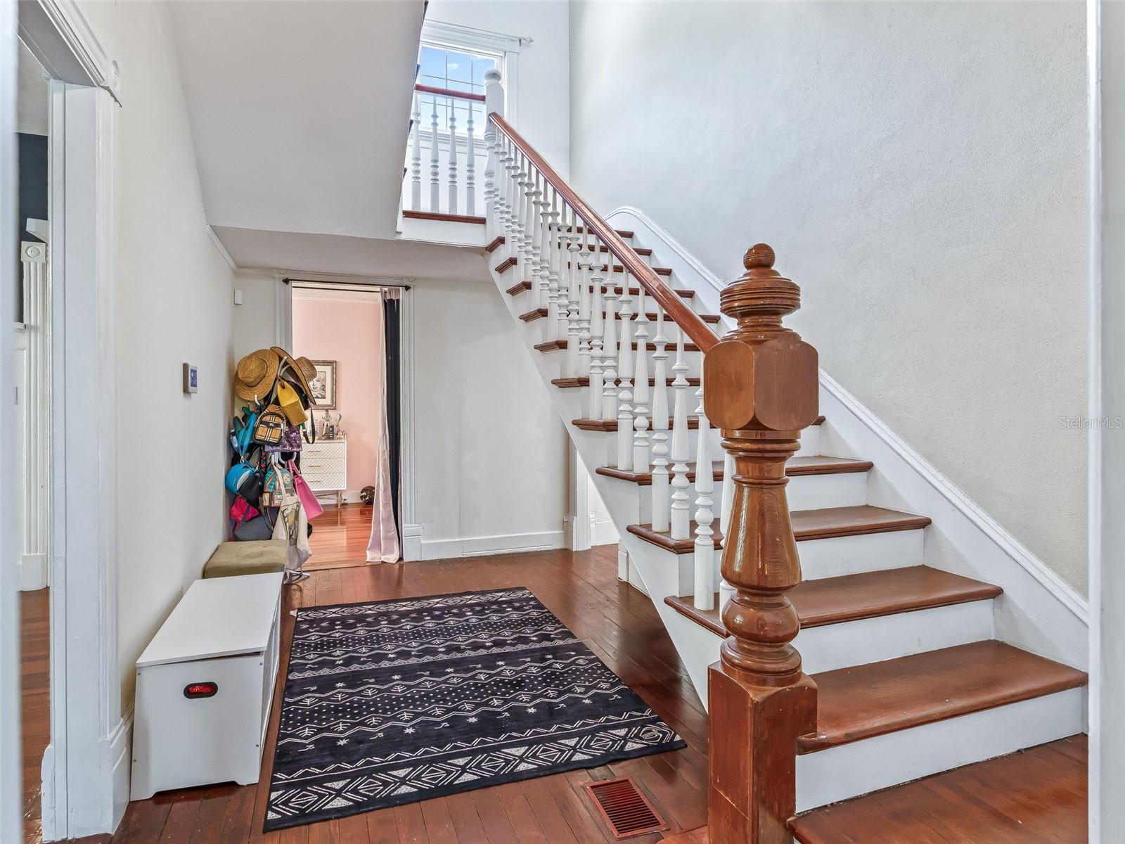 FRUITLAND PARK - Residential