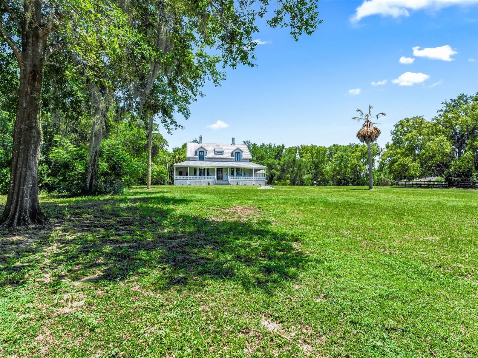 FRUITLAND PARK - Residential
