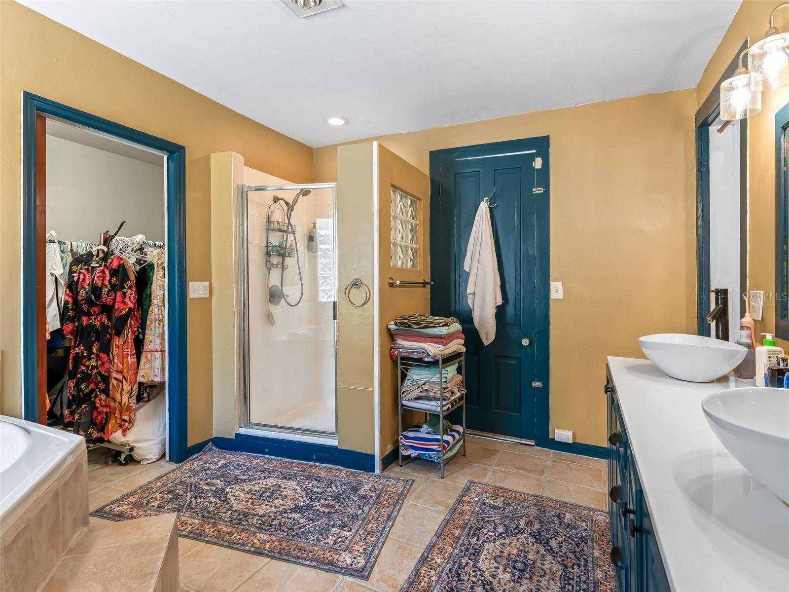 FRUITLAND PARK - Residential