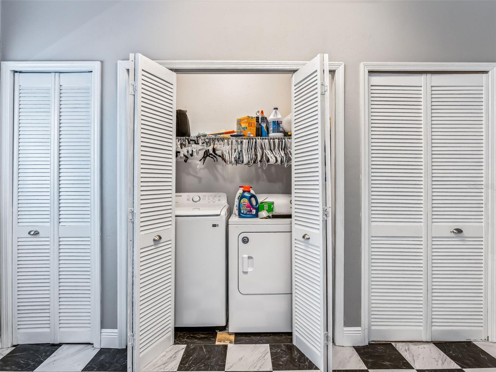 FRUITLAND PARK - Residential