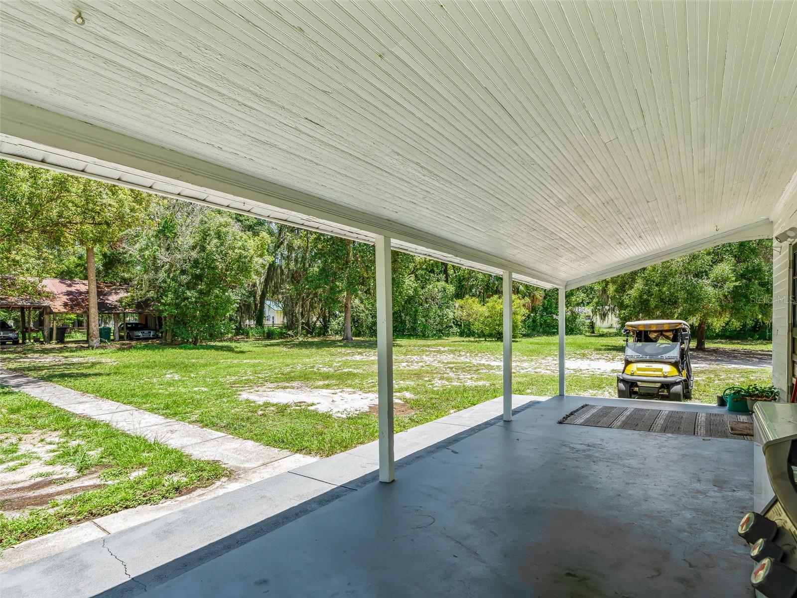 FRUITLAND PARK - Residential
