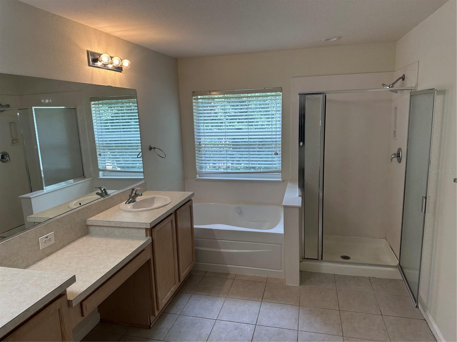 SADDLE CREEK PH 01 - Residential Lease