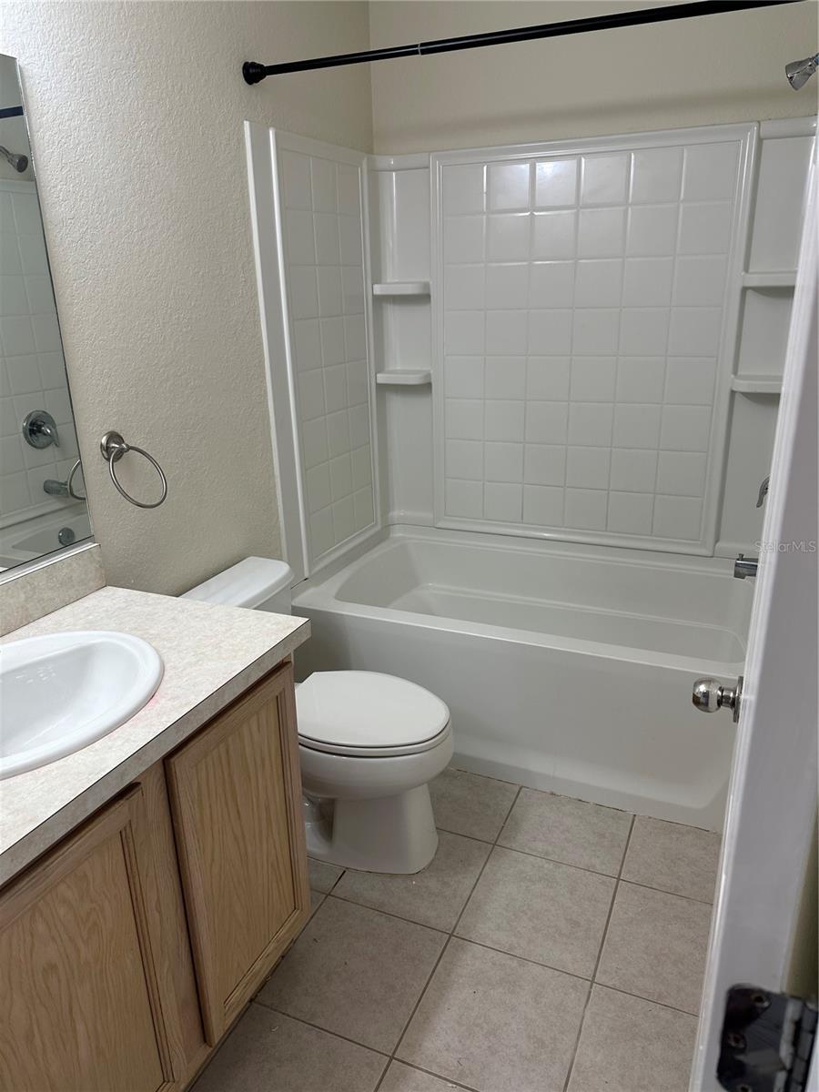 SADDLE CREEK PH 01 - Residential Lease