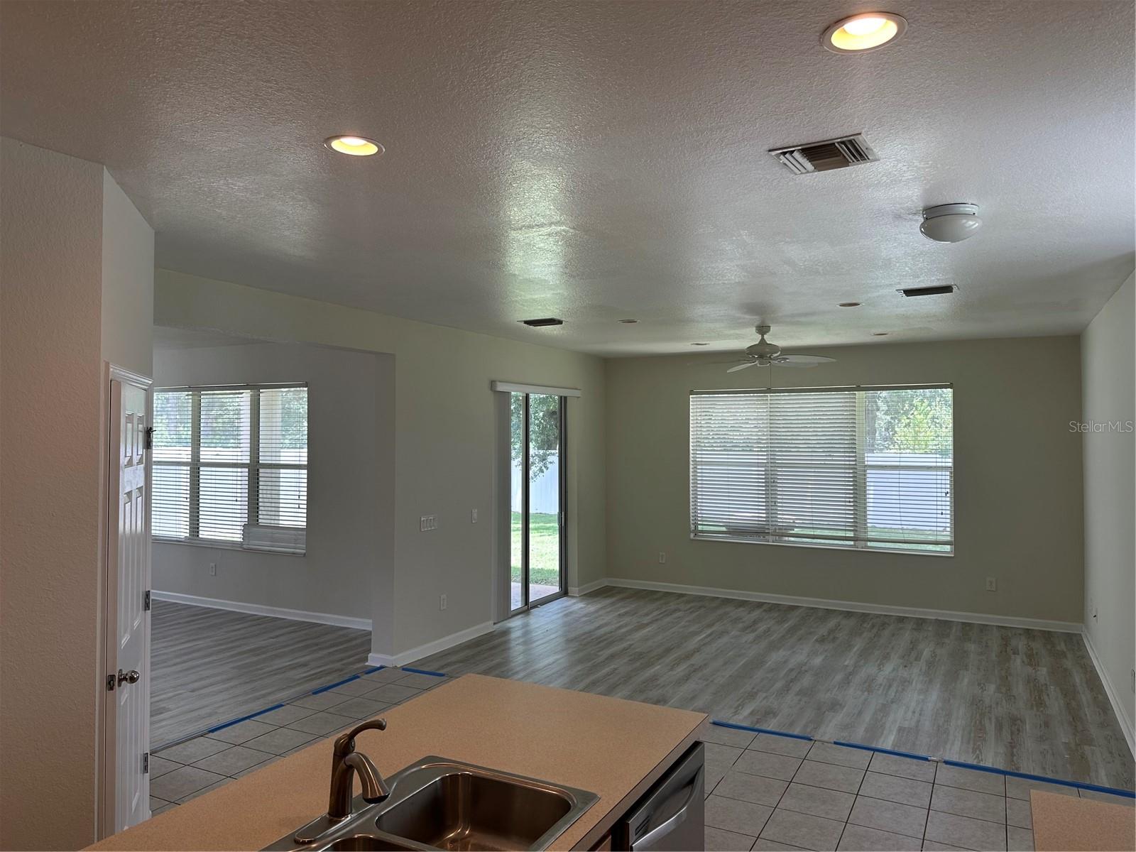 SADDLE CREEK PH 01 - Residential Lease