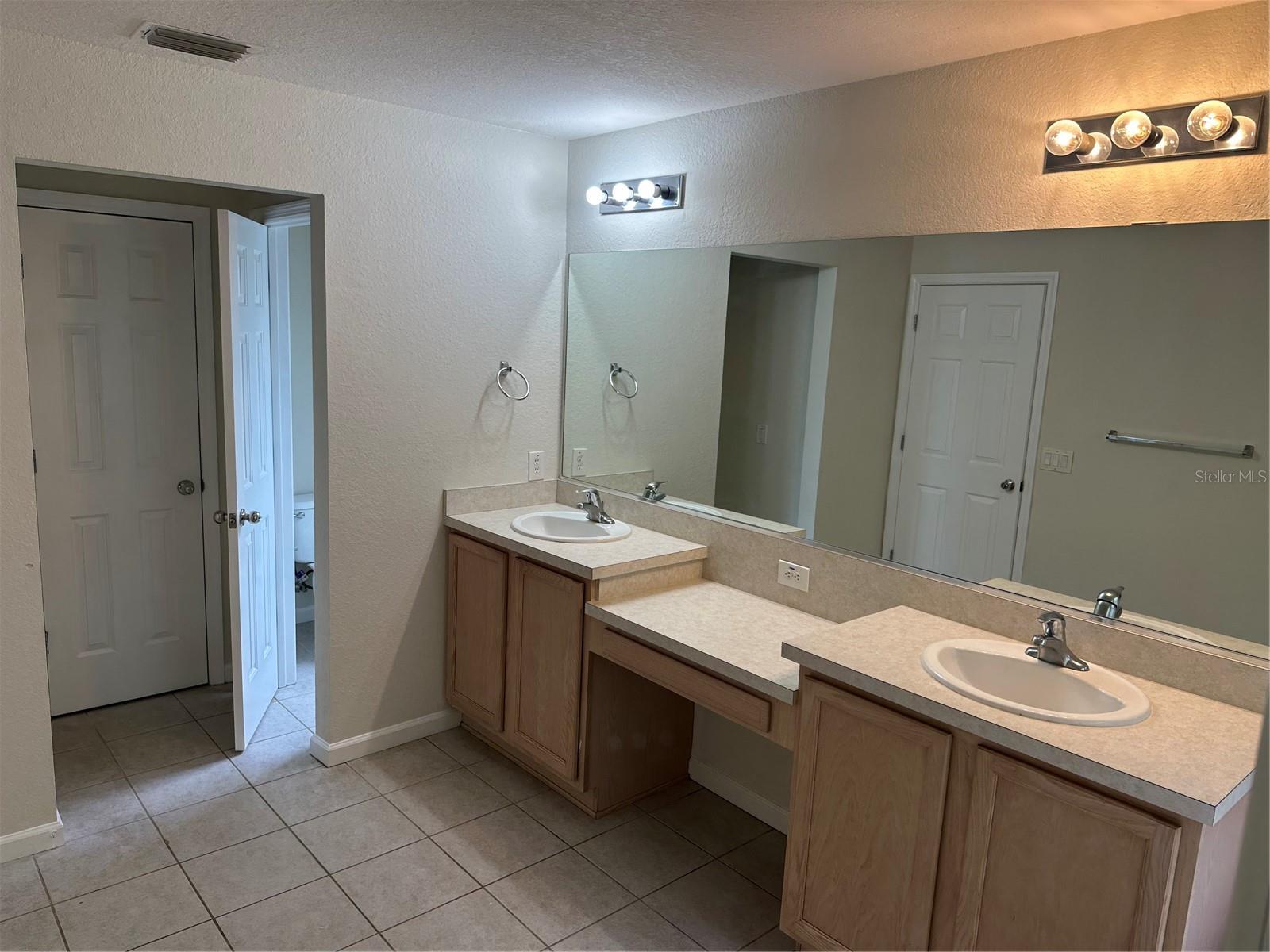 SADDLE CREEK PH 01 - Residential Lease