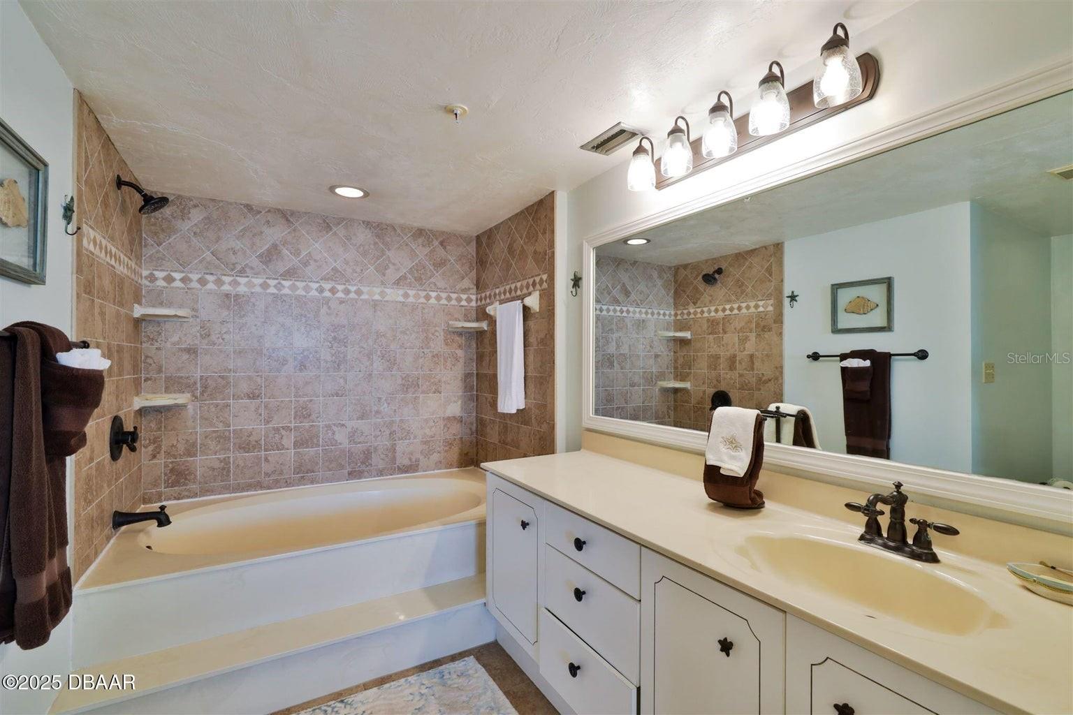 SEYCHELLES CONDO - Residential