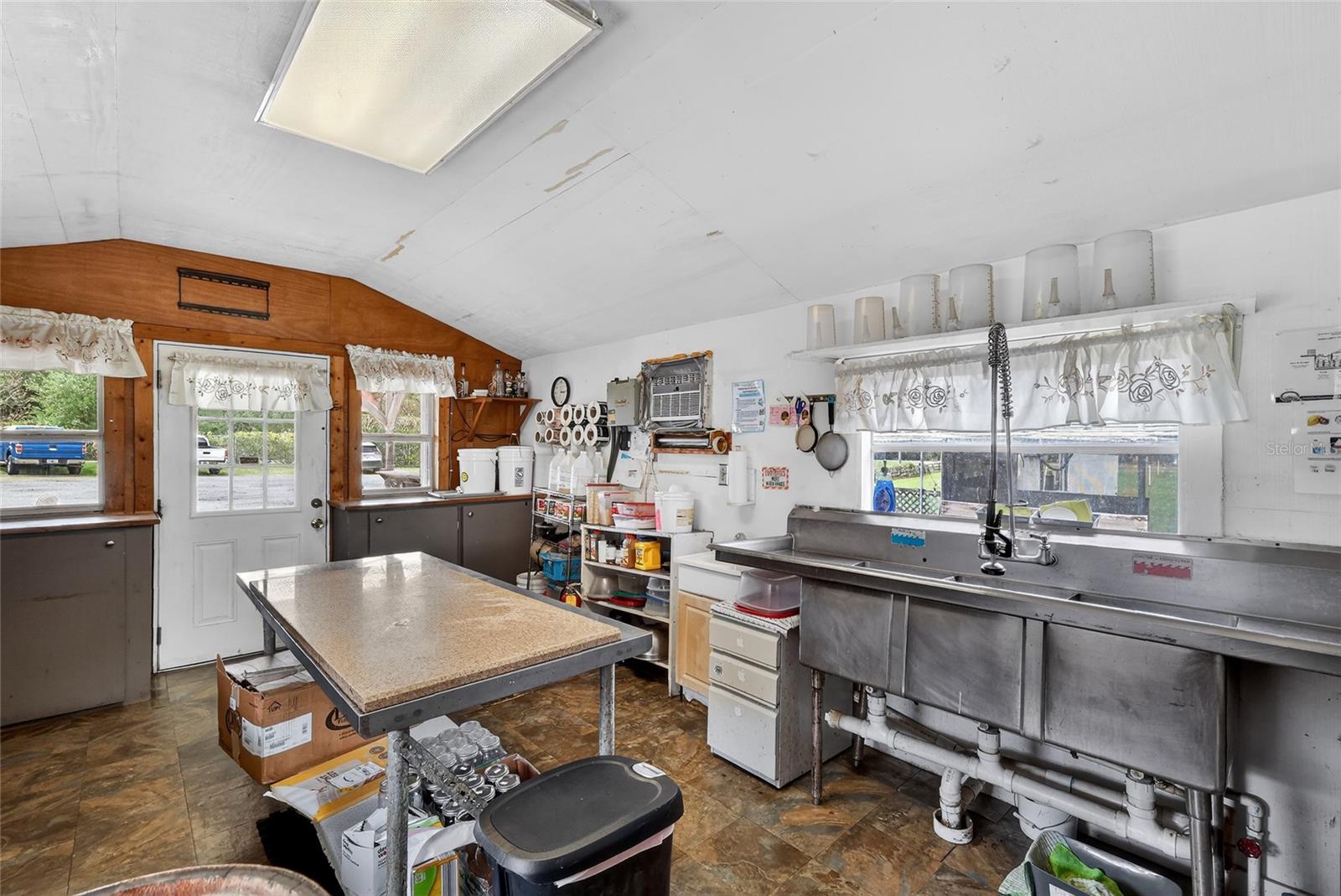 BLOOMFIELD SUB - Commercial Sale